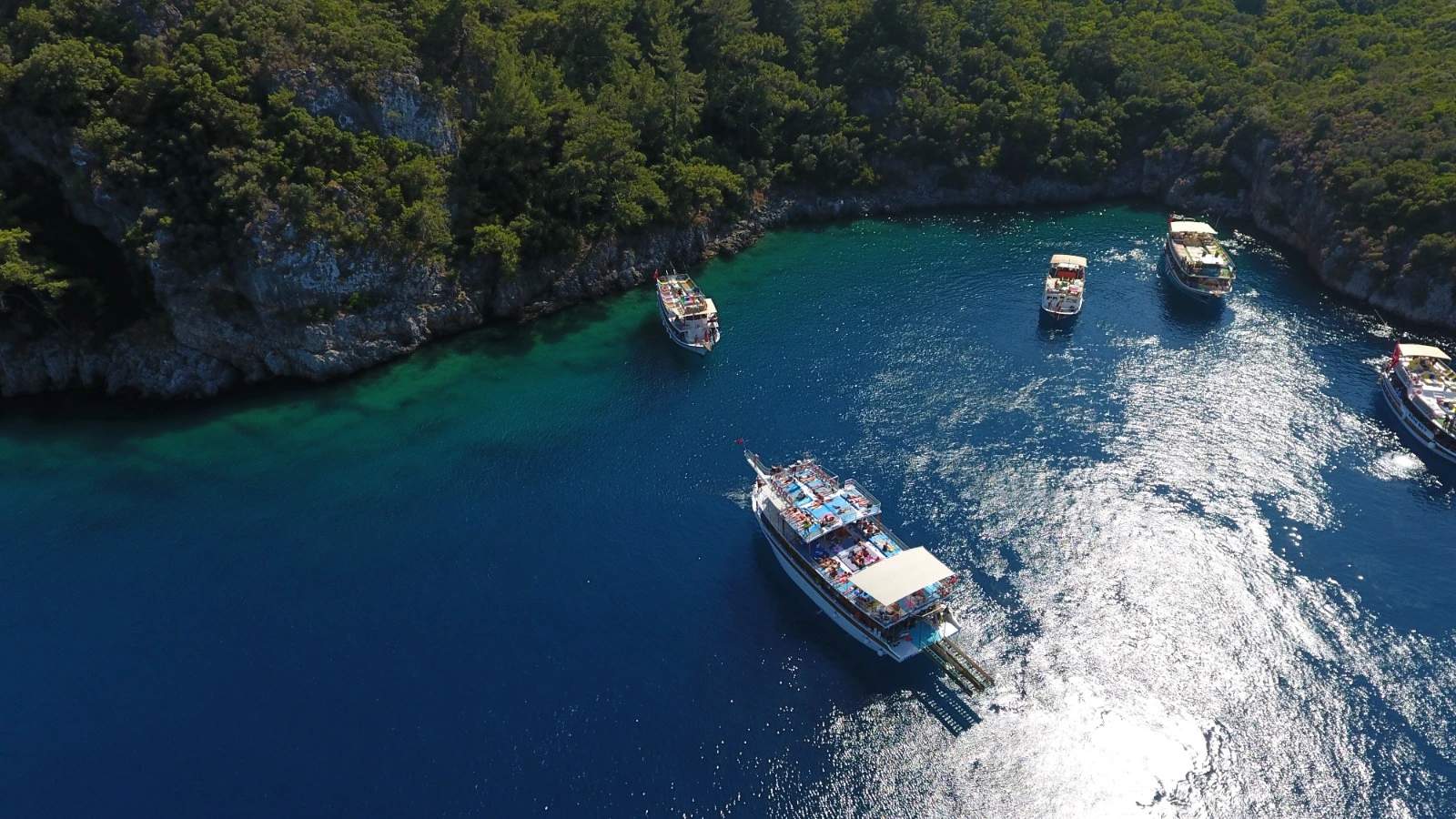 Marmaris Tekne Turu — Turkuaz Koylar ve Gizli Cennetler